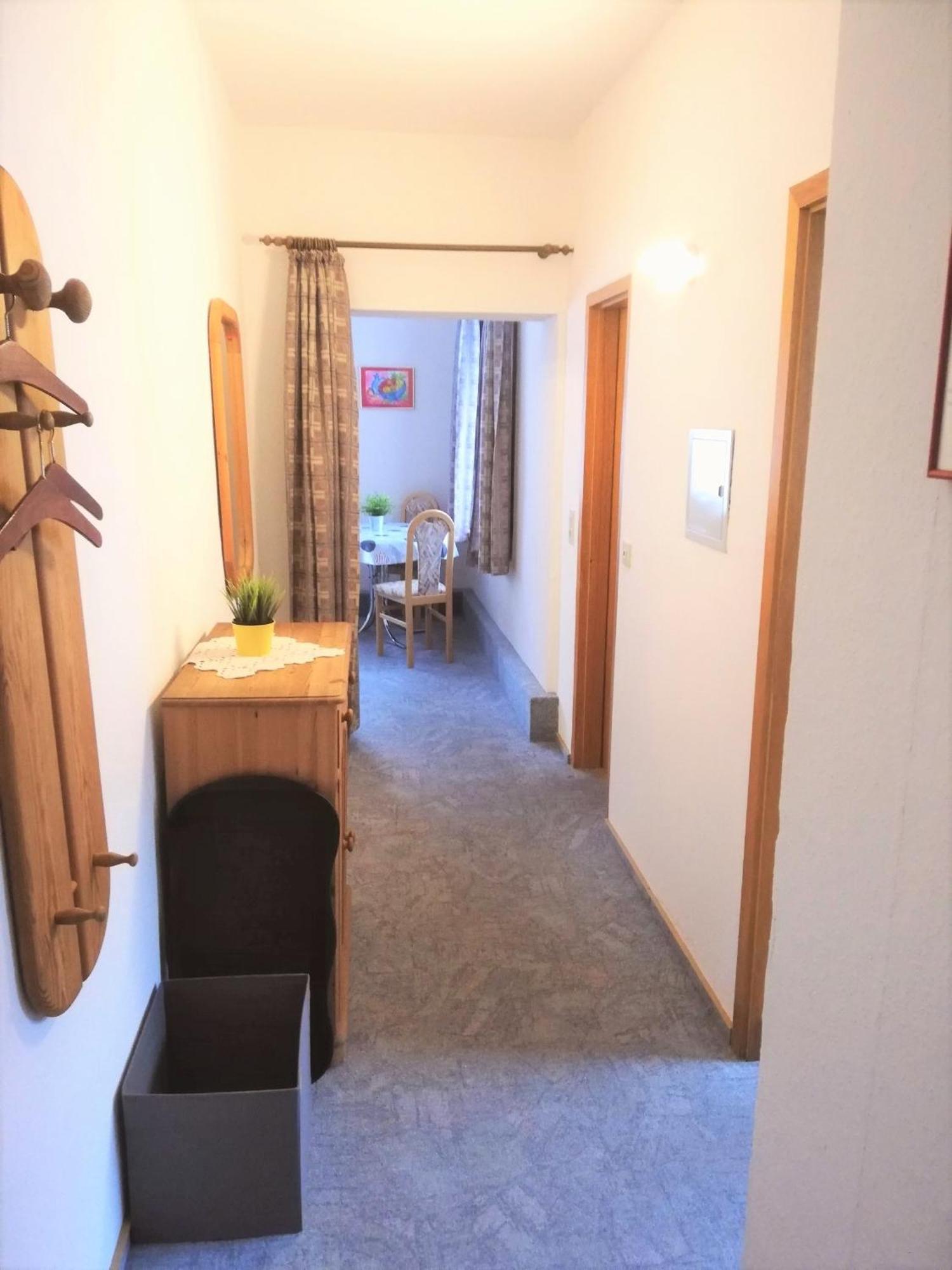 Ferienwohnung Kroeschell باد ساخسا المظهر الخارجي الصورة